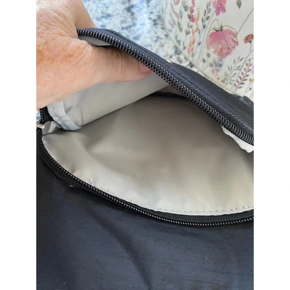 Baggallini Joey Bagg Crossbody Bag Women Small Black Exc Nylon Travel Everyday